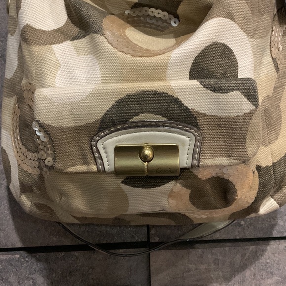 Authentic Coach sequinned hobo in mint condition. - Picture 2 of 8